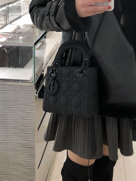 lady dior ultra matte black
